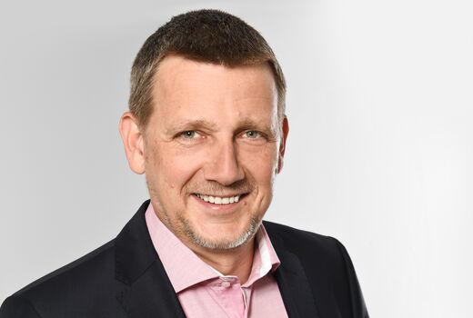 This image shows Hartmut Pohlheim.