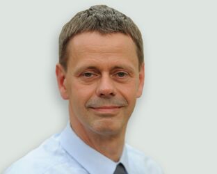 Dieses Bild zeigt Prof. Dr. Mirko Conrad.